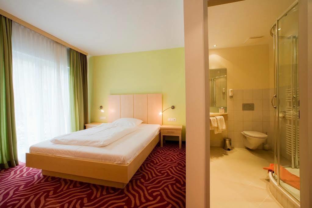 Hotel Krainerhuette Baden Eksteriør bilde